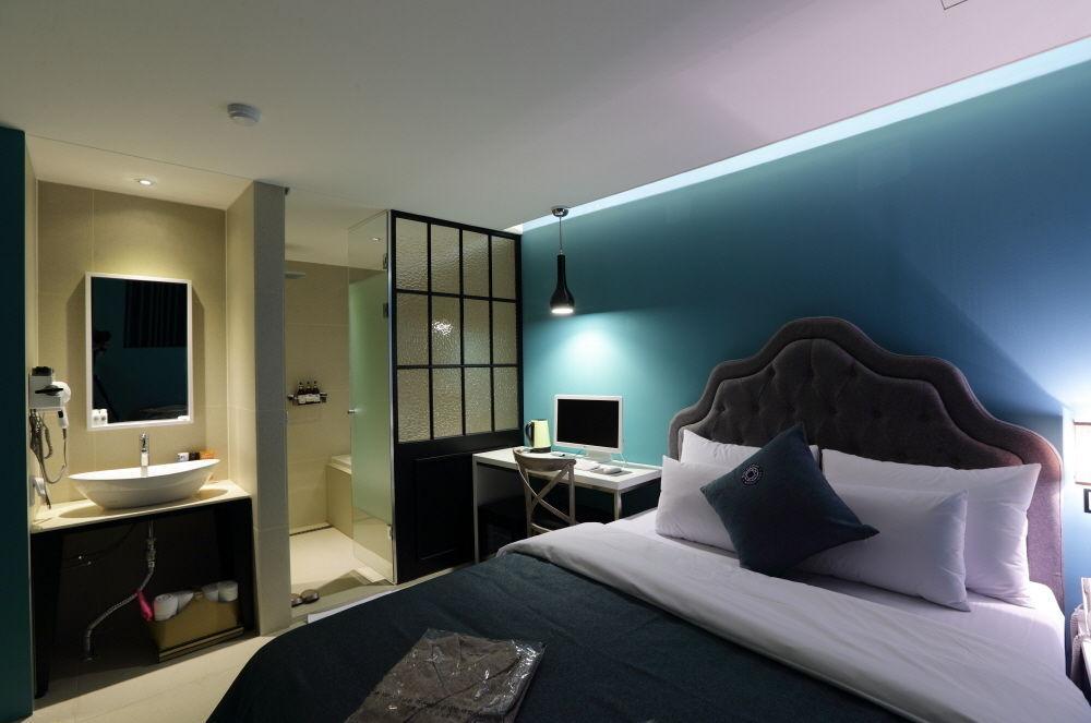 Hotel Myeongjak Chuncheon Exterior photo